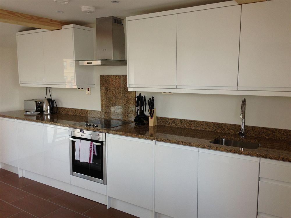 Max Serviced Apartments Commercial Road 런던 외부 사진