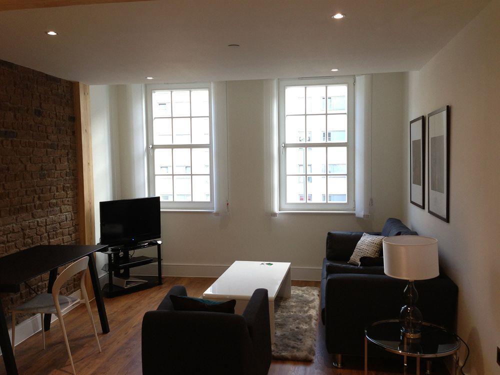 Max Serviced Apartments Commercial Road 런던 외부 사진