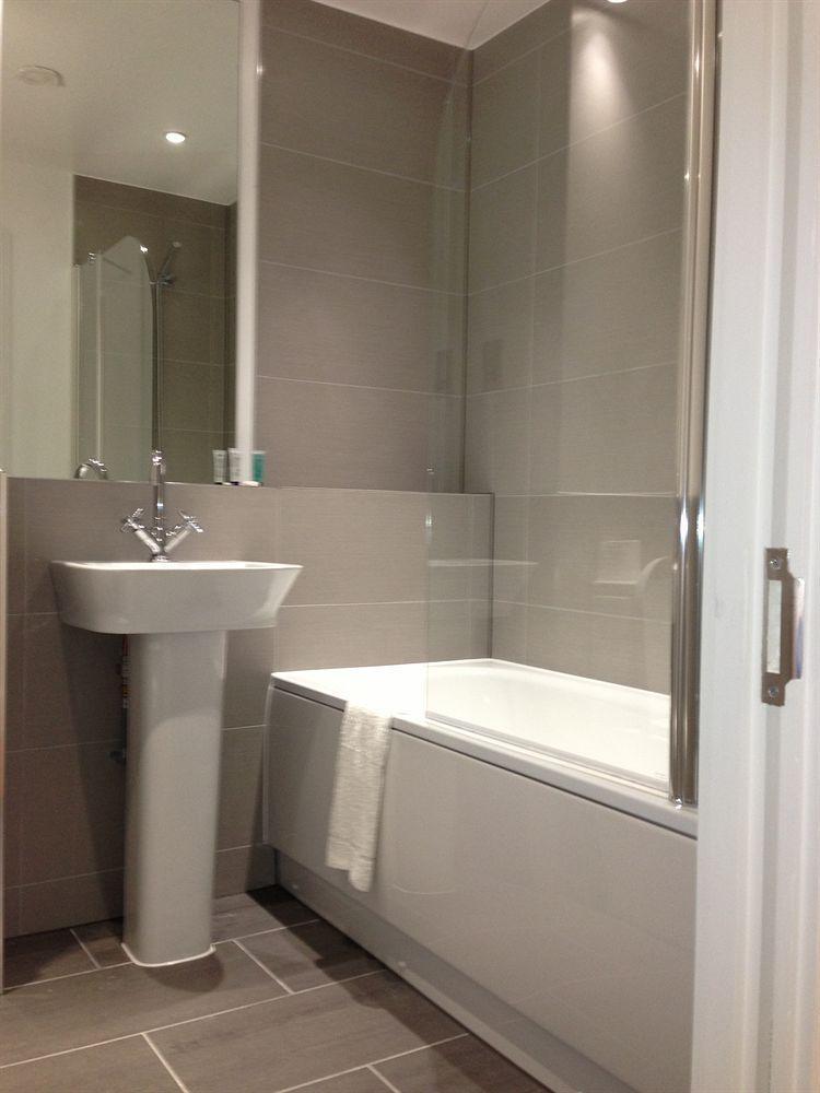 Max Serviced Apartments Commercial Road 런던 외부 사진