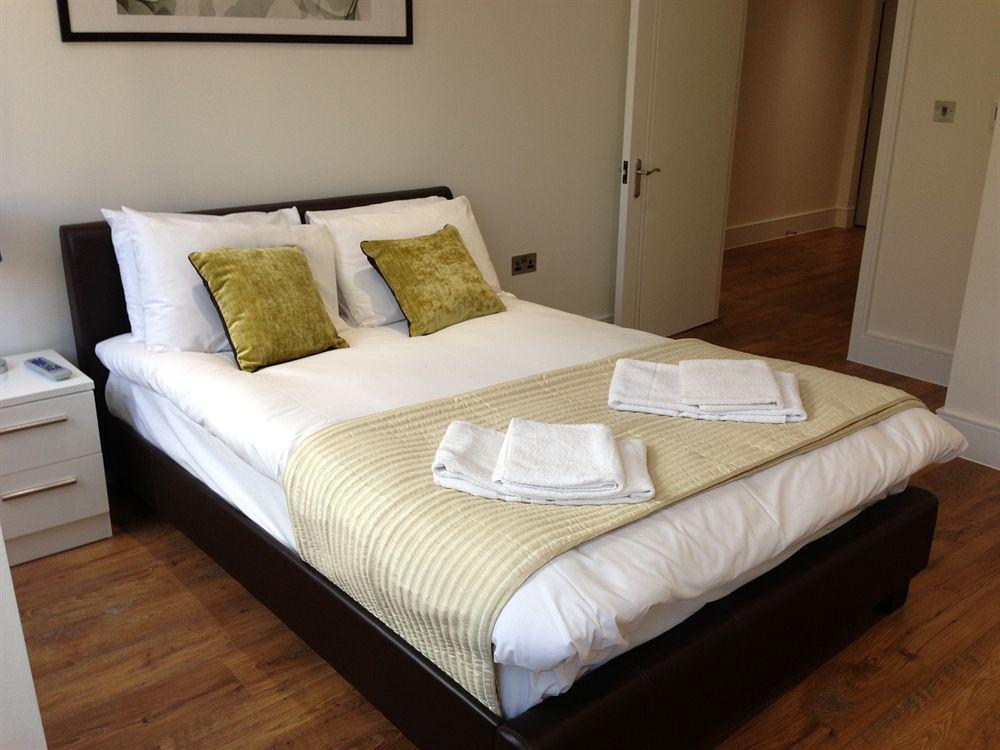 Max Serviced Apartments Commercial Road 런던 외부 사진
